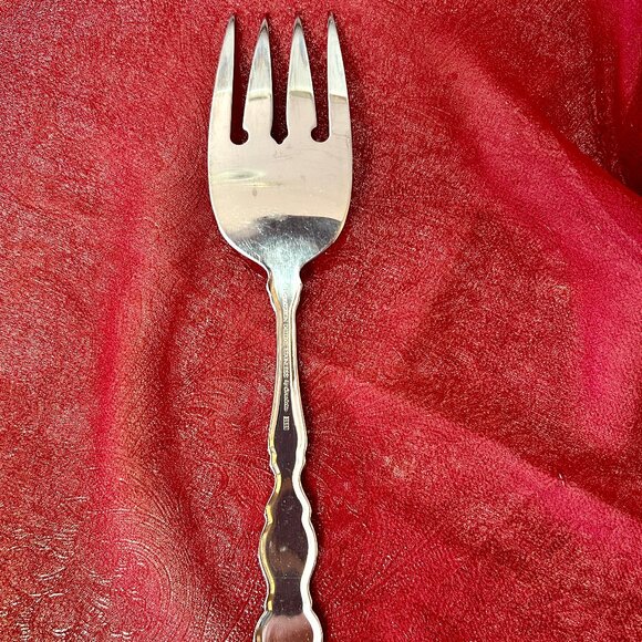 Distinction Deluxe Stainless by Oneida HH Valerie Cold Meat Fork - Picture 3 of 3